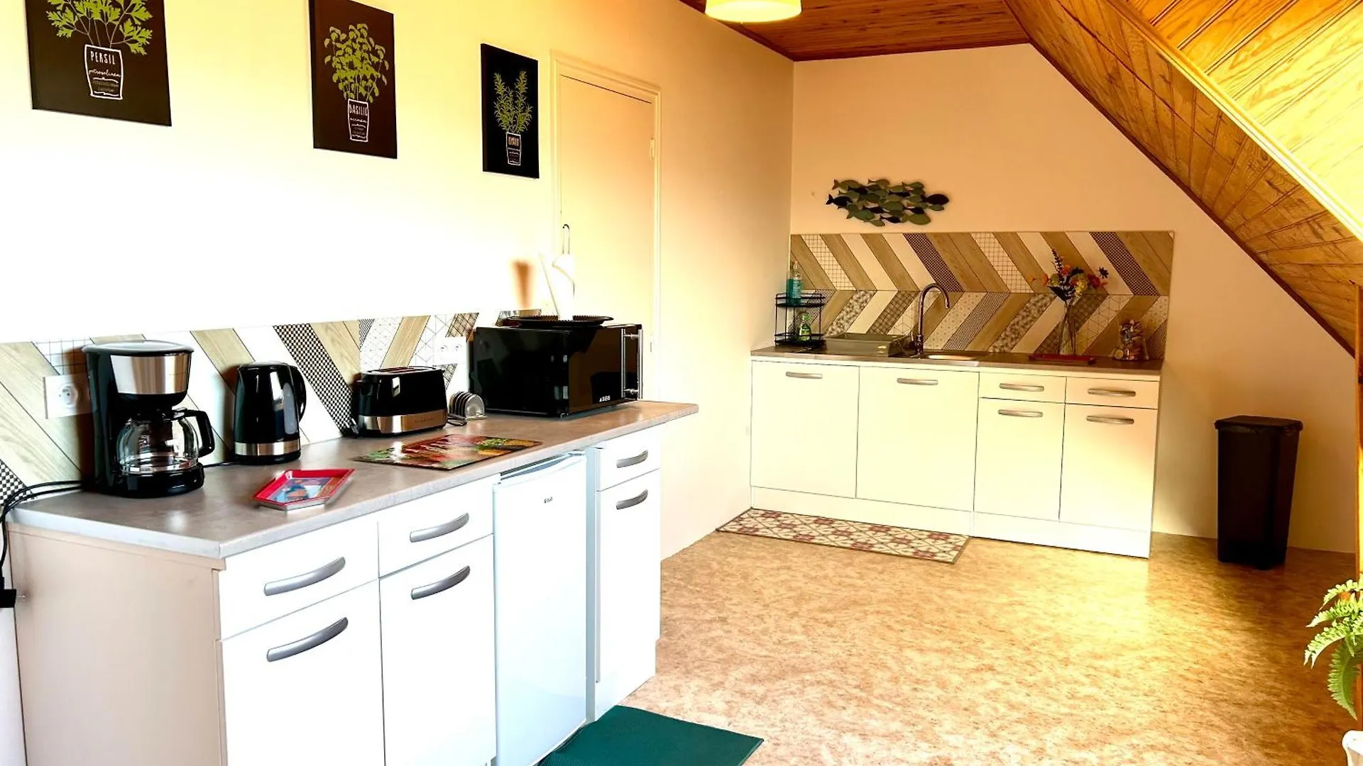Appartement Deux Chambres Plus Une Chambre Bebe Ou Enfant Maximum Trois Ans A La Campagne Au Calme Cléguérec